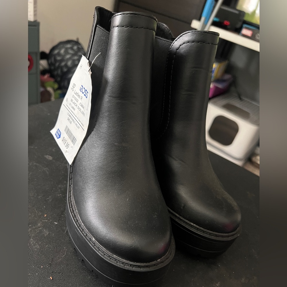 Women’s platforms